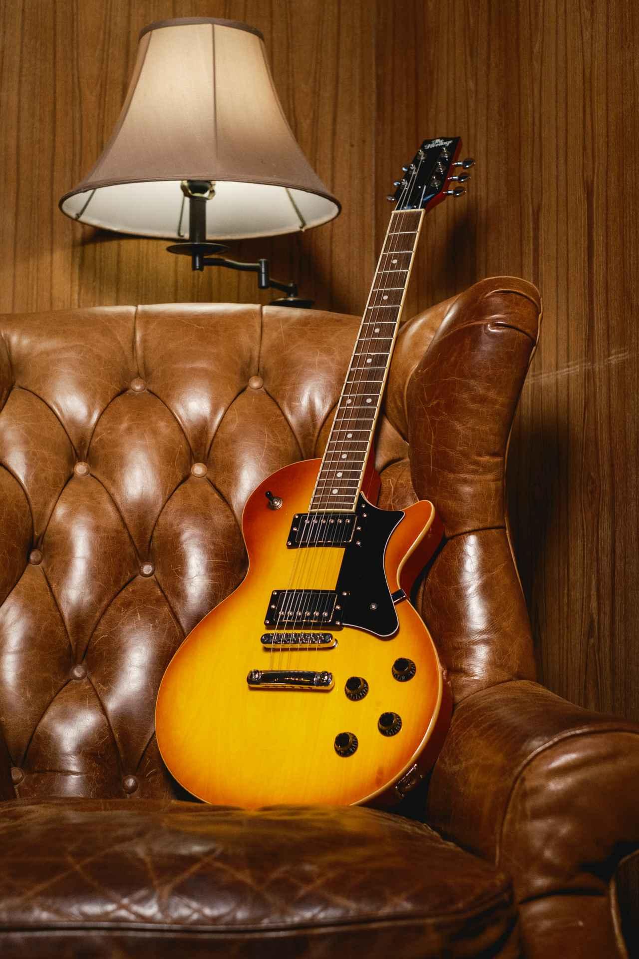 Ascent Collection H-150 Sunburst Electric Guitar